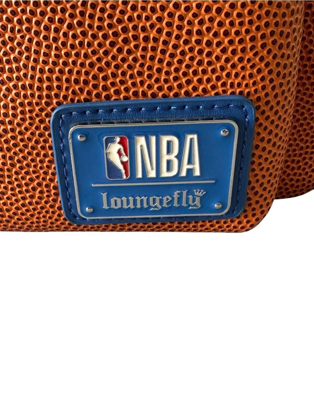 Loungefly NBA Philadelphia 76ers Mini Backpack Basketball Grain NWT - Picture 4 of 15